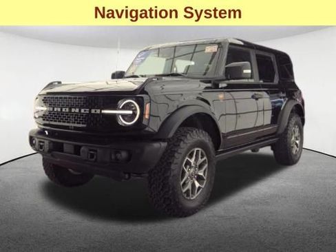 Used 2025 Ford Bronco Badlands AWD/4WD image 4