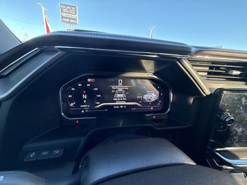 Certified 2025 GMC Sierra 1500 Denali w/ Denali Reserve Package image 18