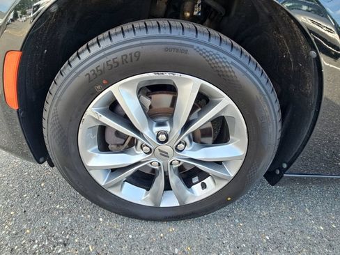 Used 2020 Dodge Charger SXT AWD/4WD image 30