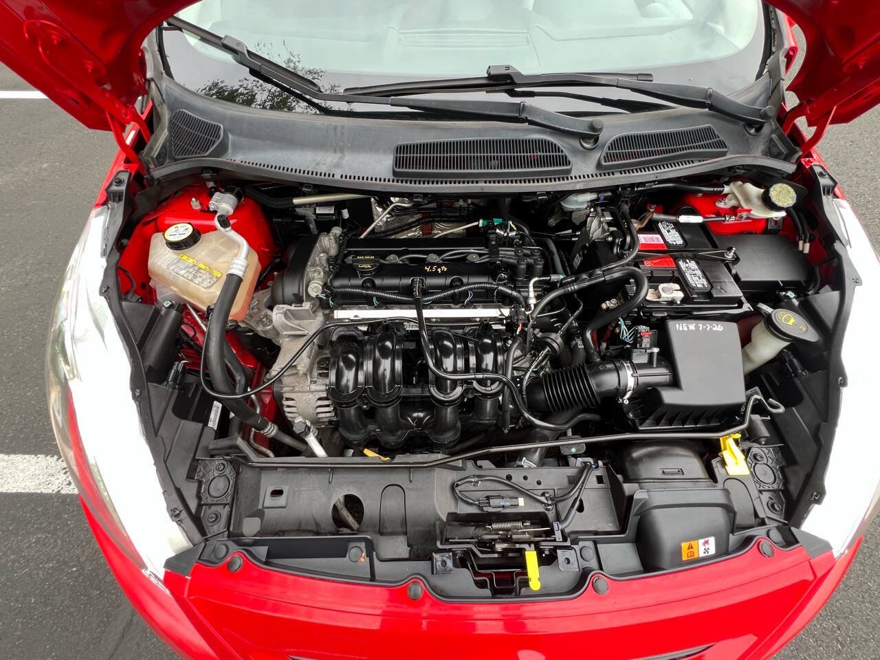 Used 2013 Ford Fiesta SE FWD image 28