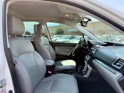 Used 2016 Subaru Forester 2.5i Touring w/ Eyesight & Navigation System AWD/4WD image 25