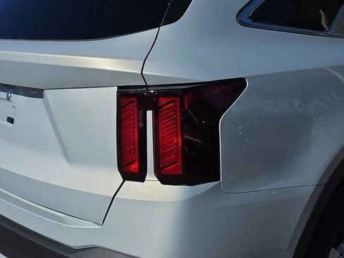 New 2026 Kia Sorento LX FWD image 26