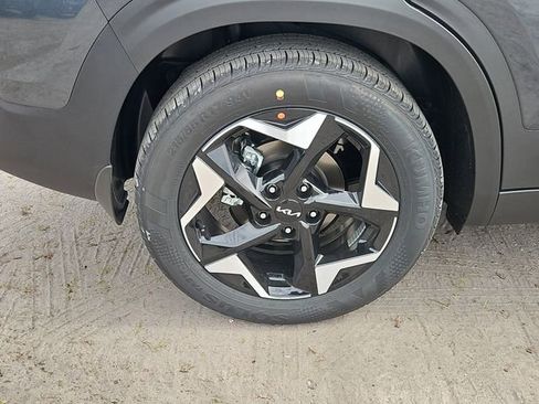New 2026 Kia Seltos S image 5