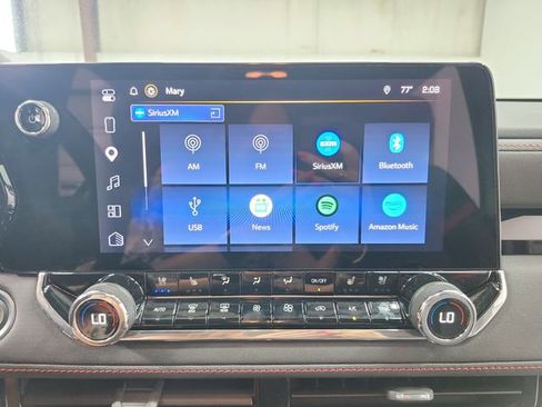 Used 2025 Chevrolet Colorado Z71 w/ Technology Package image 30