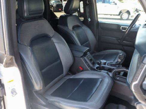 Used 2024 Ford Bronco Outer Banks AWD/4WD image 39