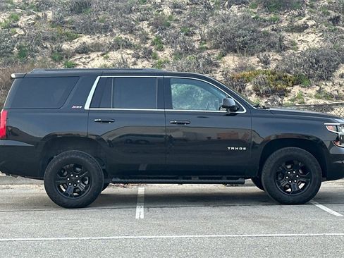 Used 2018 Chevrolet Tahoe LT image 2