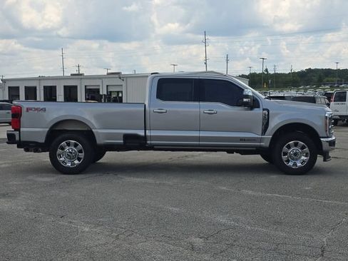 Used 2023 Ford F350 Lariat w/ Lariat Ultimate Package AWD/4WD image 6