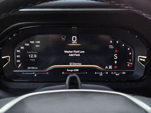 Used 2024 GMC Yukon XL Denali w/ Advanced Technology Package image 25