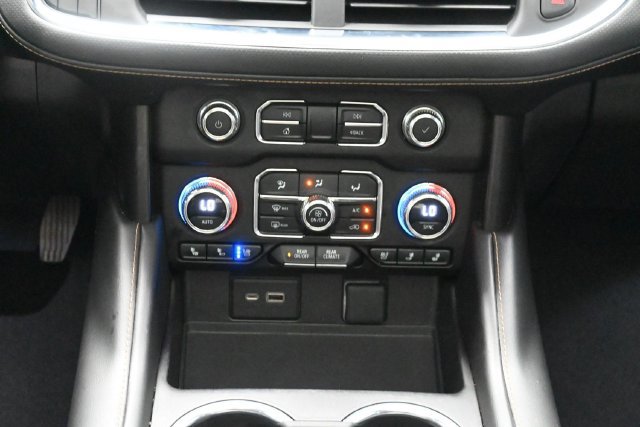 Used 2023 GMC Yukon AT4 w/ AT4 Premium Plus Package AWD/4WD image 23