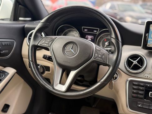 Used 2014 Mercedes-Benz CLA 250 4MATIC image 34