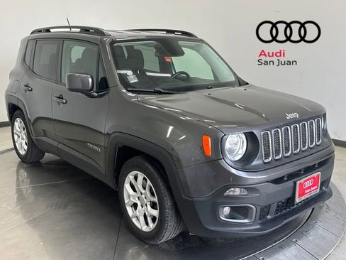 Used 2017 Jeep Renegade Latitude image 1