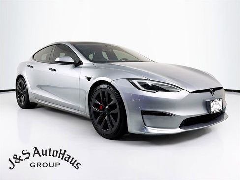 Used 2025 Tesla Model S Plaid image 1