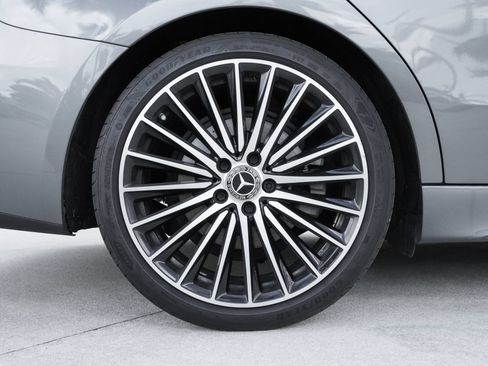 Used 2024 Mercedes-Benz C 300 Sedan image 13