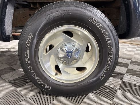 Used 2003 Ford F150 4x4 SuperCrew image 13