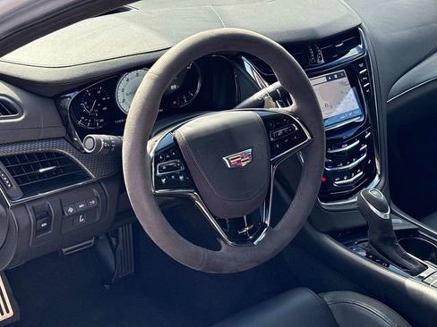 Used 2018 Cadillac CTS V w/ Carbon Fiber Package RWD image 21