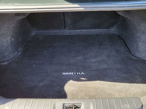 Used 2020 Nissan Sentra SR FWD image 12