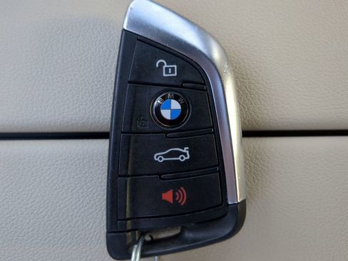 Certified 2023 BMW 540i 540i w/ Convenience Package image 31