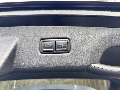 New 2026 Kia Carnival EX image 21