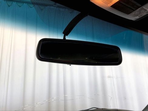 Used 2015 Ford Expedition EL XLT w/ Equipment Group 202A RWD image 17