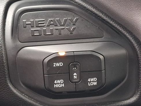 Used 2025 RAM 2500 Big Horn AWD/4WD image 29