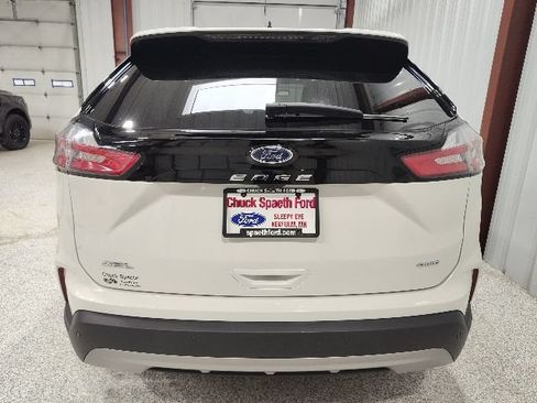 Certified 2024 Ford Edge SEL w/ Convenience Package AWD/4WD image 5
