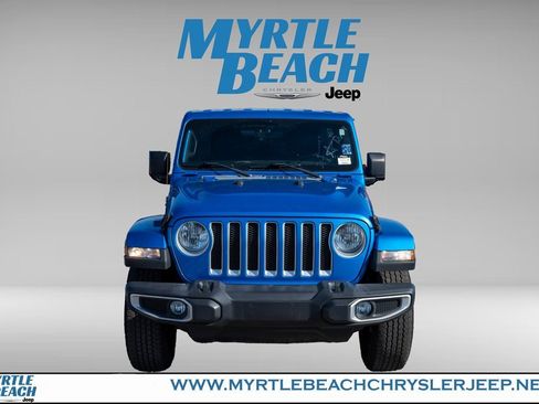 Certified 2022 Jeep Wrangler Unlimited Sahara w/ Cold Weather Group image 9