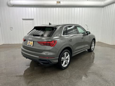 Used 2020 Audi Q3 2.0T Premium Plus w/ Premium Plus Package AWD/4WD image 35