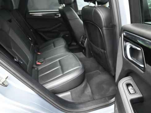 Used 2021 Porsche Macan S image 26