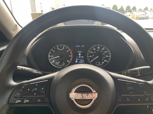 Used 2024 Nissan Sentra S image 10