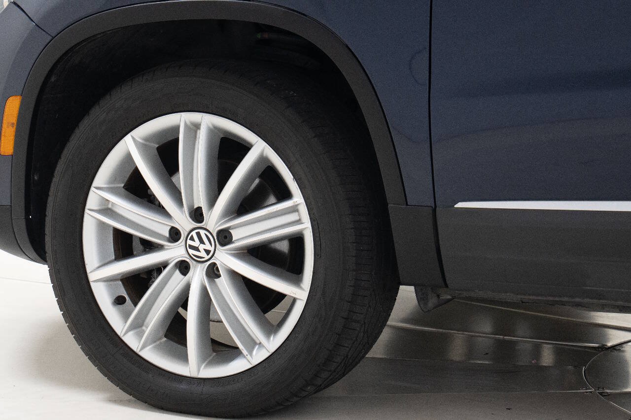 Used 2013 Volkswagen Tiguan SE FWD image 23