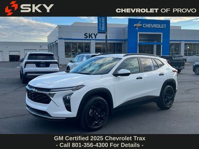 Certified 2025 Chevrolet Trax LT w/ Driver Confidence Package