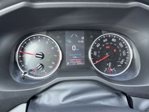 Used 2022 Toyota RAV4 XLE w/ Convenience Package AWD/4WD image 14