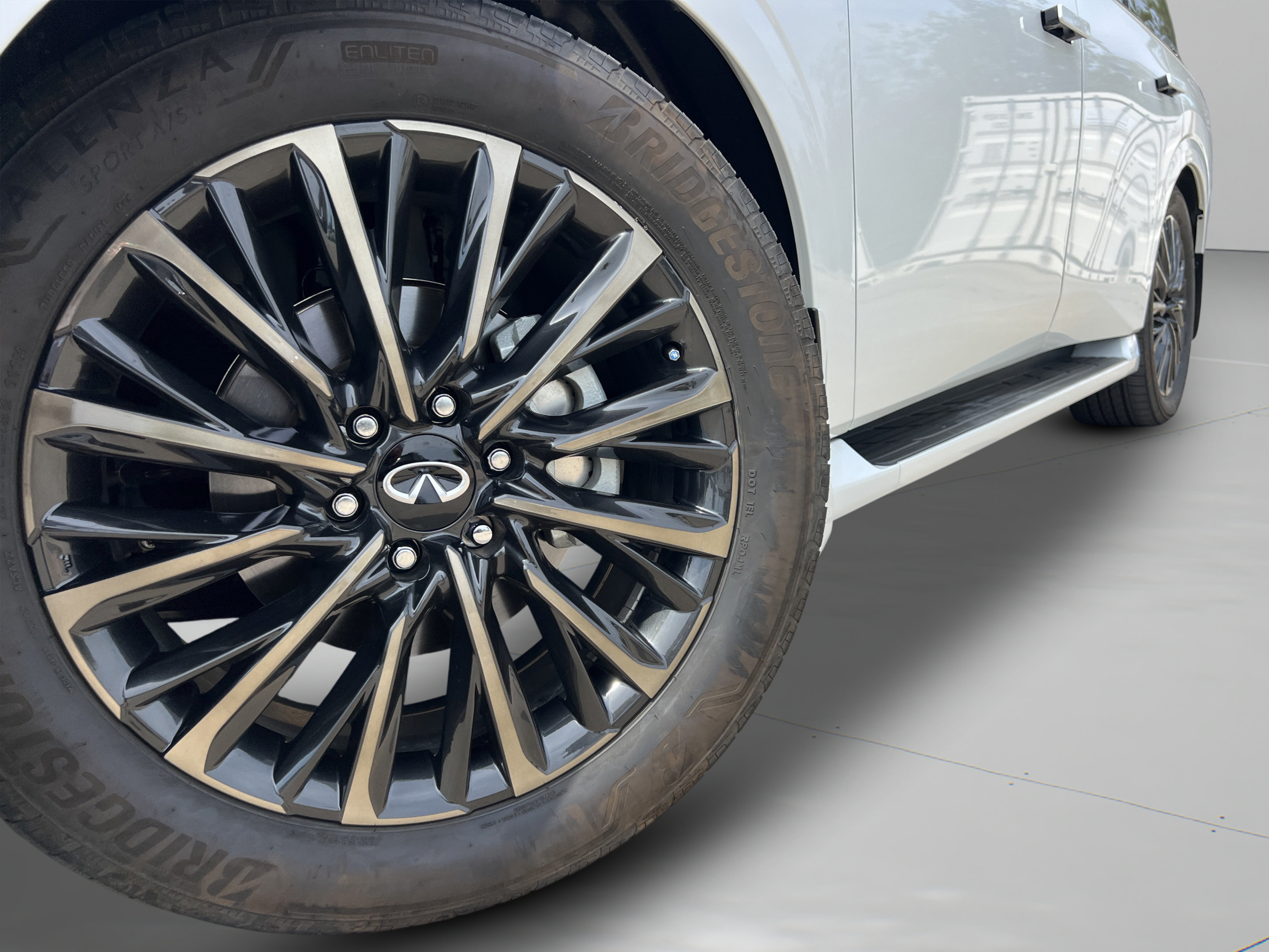 Used 2026 INFINITI QX80 Autograph AWD/4WD image 35