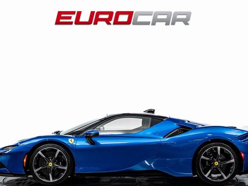 Used 2022 Ferrari SF90 Stradale image 2