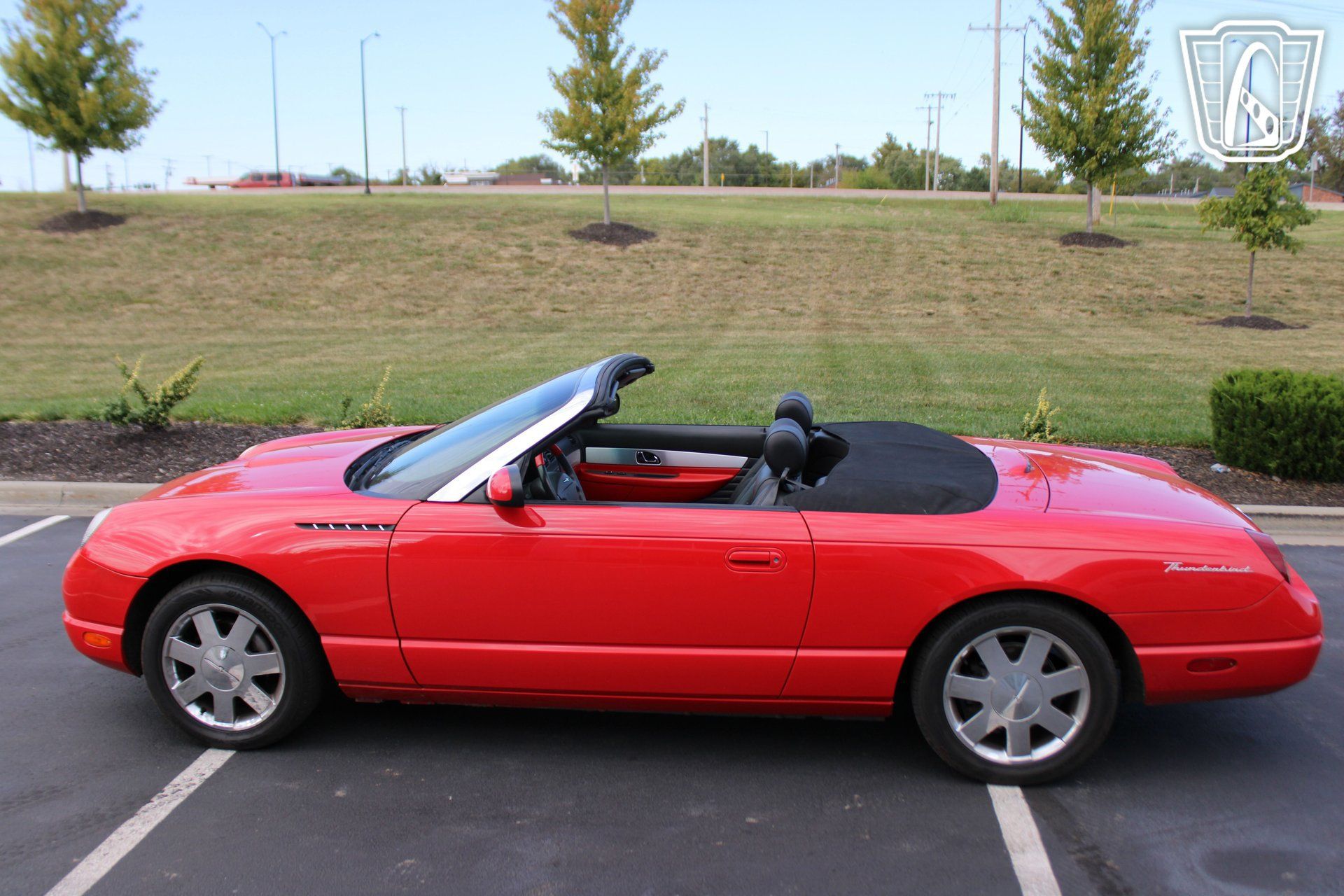 Used 2002 Ford Thunderbird RWD image 11