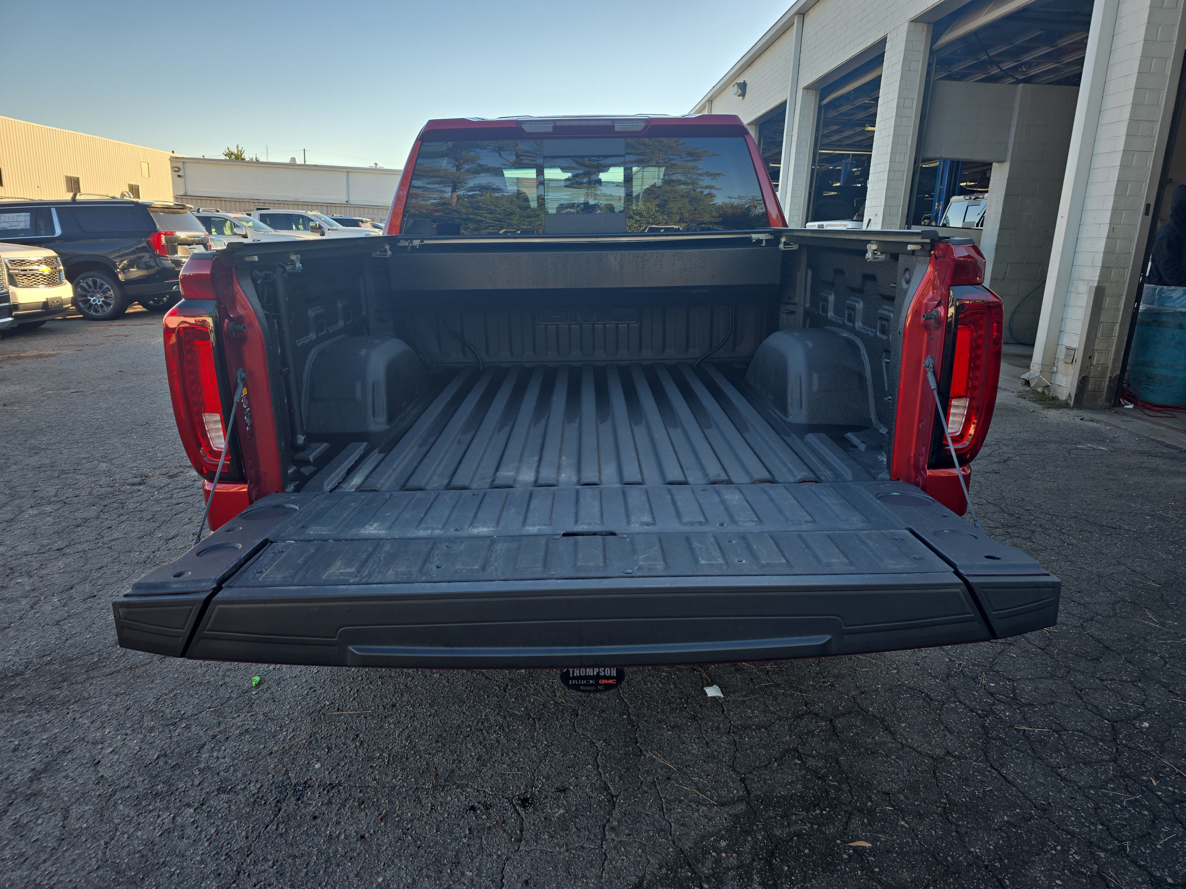 Used 2025 GMC Sierra 1500 SLT w/ SLT Premium Plus Package AWD/4WD image 13