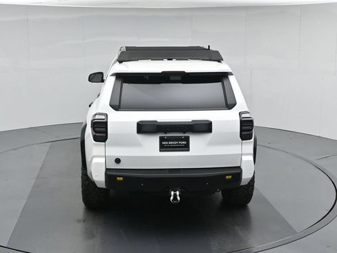 Used 2025 Toyota 4Runner Trailhunter AWD/4WD image 43