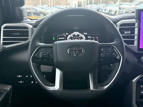 Used 2025 Toyota Tundra Platinum image 19