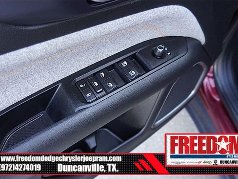 Used 2022 Jeep Compass Sport AWD/4WD image 40