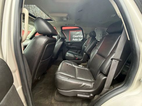 Used 2007 Cadillac Escalade AWD w/ Information Package image 6