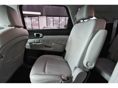 Certified 2024 Kia Sorento SX FWD image 13