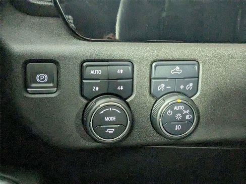 Used 2024 Chevrolet Silverado 1500 RST w/ Convenience Package II AWD/4WD image 17