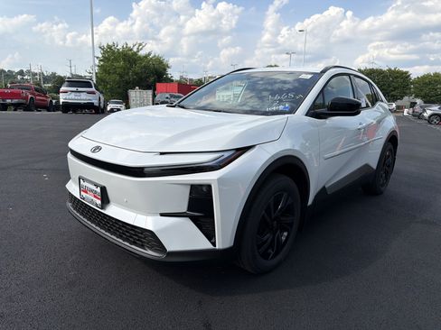 New 2026 Toyota C-HR AWD/4WD image 1