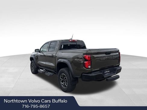 Used 2024 Chevrolet Colorado ZR2 w/ ZR2 Convenience Package III AWD/4WD image 3