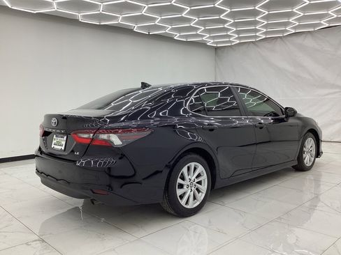 Used 2024 Toyota Camry LE image 11