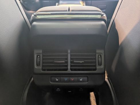 Used 2025 Land Rover Range Rover Evoque S image 26