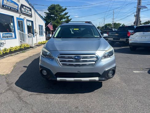 Used 2017 Subaru Outback 2.5i Limited AWD/4WD image 8