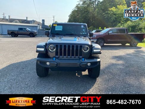 Used 2023 Jeep Wrangler Unlimited Rubicon 4xe w/ Cold Weather Group AWD/4WD image 2