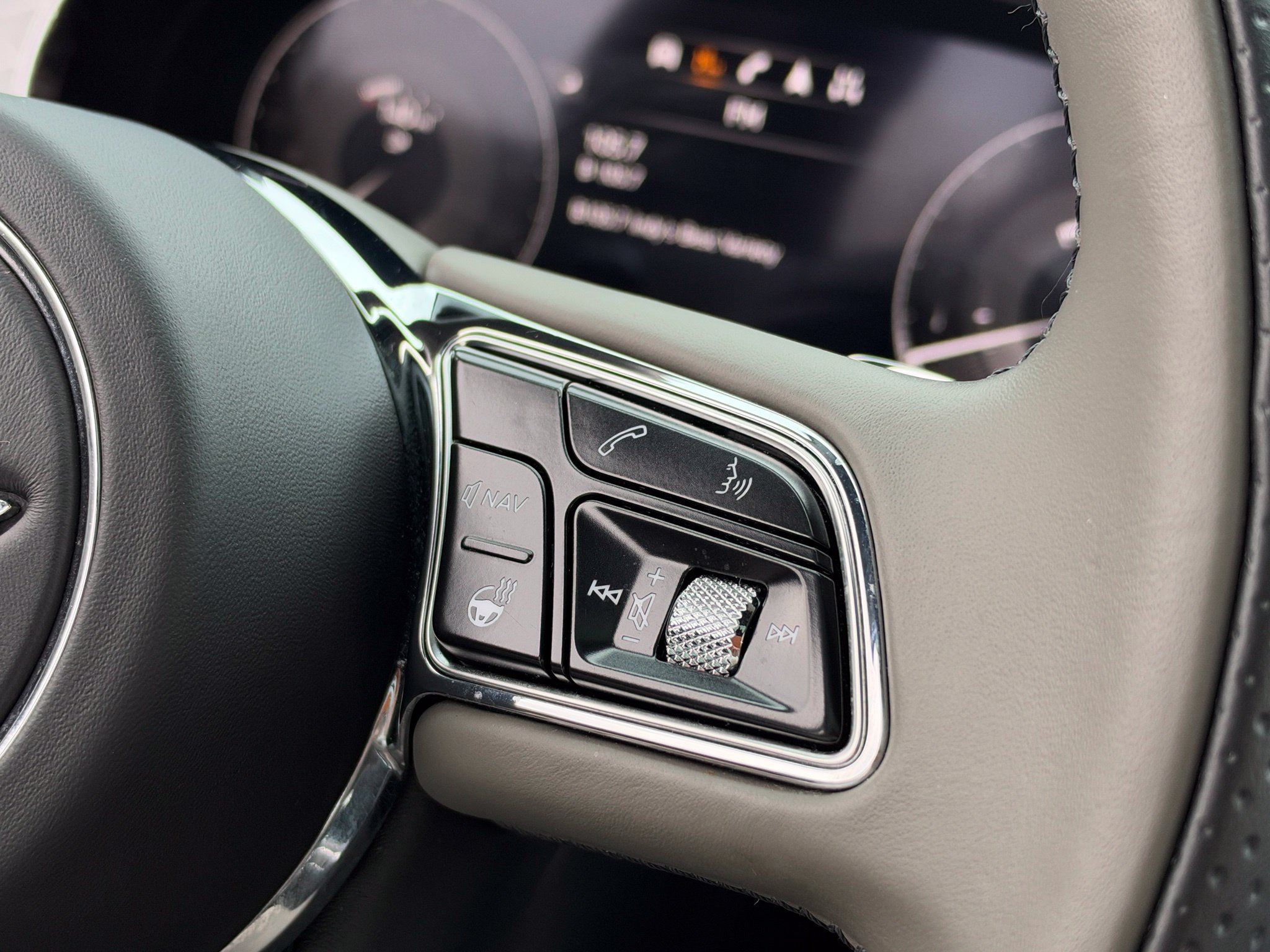 Used 2022 Bentley Bentayga Speed AWD/4WD image 29