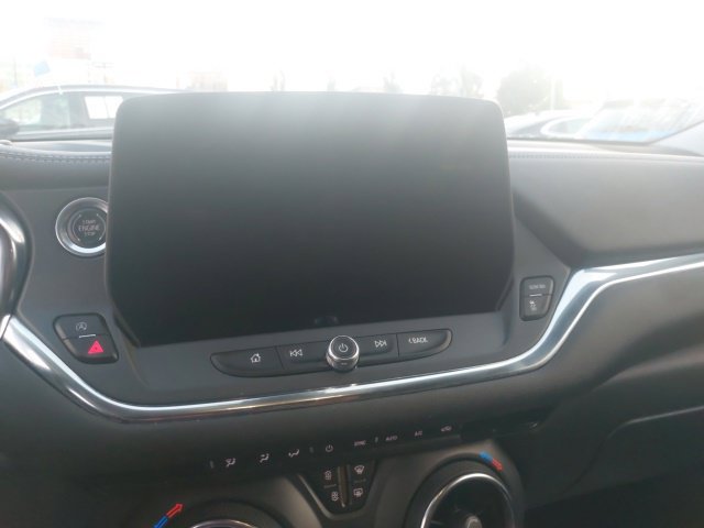Used 2023 Chevrolet Blazer LT FWD image 11